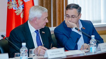 На расширенном заседании комитета - о проекте бюджета